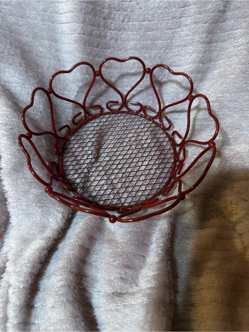 Red Heart Wire Decorative Bowl - Home Accents